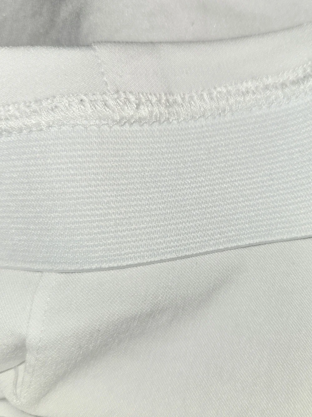 Chicos , White Tailored Stretch Crop Straight Ankle Pants Womens Size 00 Petite - Picture 8 of 9